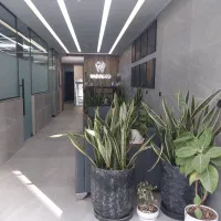 پذیرش و دستیار دندانپزشکی نسترن