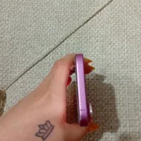 ایفون ۱۶ معمولی|موبایل|رباط‌کریم, رباط‌کریم|دیوار