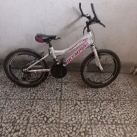 سه تا دوچرخه یه موتور شارژی فروشی