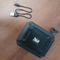 اسبیکر همراه با هدفون