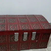 صندوقچه|کلکسیون اشیاء عتیقه|تربت جام, جامی|دیوار