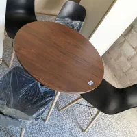 میز و صندلی