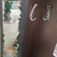 تختخواب یک نفره ، کمد تلویزیون و... تعدادی وسایل|تخت و سرویس خواب|شیراز, کوی فرهنگیان|دیوار
