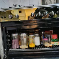 لوازم خانه یکجا به فروش می‌رسد