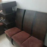 صندلی و گل میز