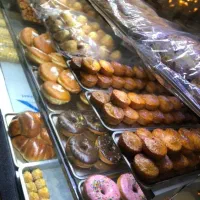 فروشنده خانوم شیفت شب