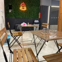 بوفه فعال باشگاه بدنسازی فول تایم بانوان