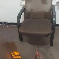 صندلی و میز شیشه ای