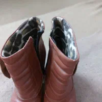 کفش و کاپشن|کیف، کفش، کمربند|خوی, |دیوار