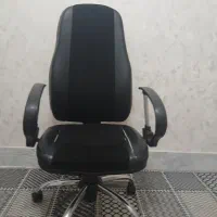 صندلی چرخ دار