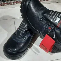 کفش ایمنی|کیف، کفش، کمربند|اندیشه, شهرک کوثر|دیوار