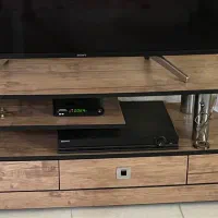 میز زیر تلویزیونی