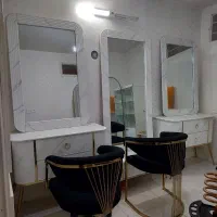 اجار لاین اقتصادی ناخن رنگ بافت اکستنشن مژه میکاپ|اجارهٔ دفتر کار، اتاق اداری، مطب|مشهد, سجاد شهر|دیوار