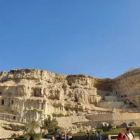 تور گشت جزیره قشم و هنگام با ون تویوتا هایس  اقامت|تور و چارتر|قشم, |دیوار