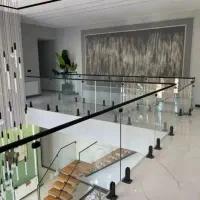 نرده شیشه ای راه پله بالکن