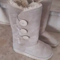 بوتین|کیف، کفش، کمربند|تبریز, |دیوار