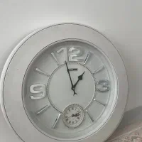 ساعت دیواری