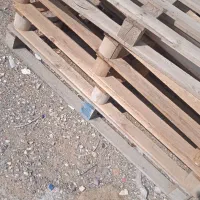 پالت چوبی تمیز سالم