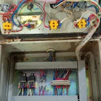 تابلو برق کاتر پیلر|ماشینآلات صنعتی|بندرلنگه, |دیوار