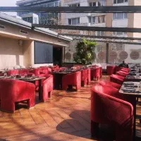 استخدام نیرو در سکشن هاست و سالنکار(بک ویتر)