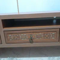 میز تلوزیون در حد نو۱۵۰۰۰۰۰|میز تلویزیون|رشت, سلیمانداراب|دیوار