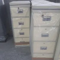 کمدپرسنل کارگاه لباس کارگر فلزی فایل اهنی|جاکفشی، کمد، دراور|تهران, حسن‌آباد|دیوار