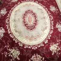 فرش و میز تلوزیون