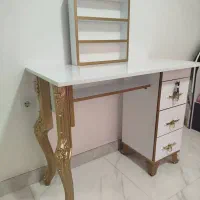 میز ناخن کاری حرفه ای با قیمتی مناسب