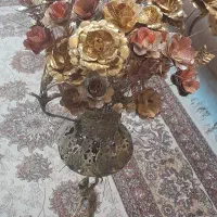 گل رز برنجی