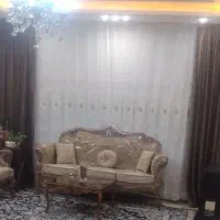 پرده همراه با والان نو نو بدون کوچکترین زدگی