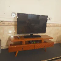 میز تلوزیون در حد نو