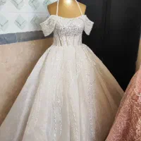 فروش لباس عروس نو به علت تغییر شغل|لباس|آباده, |دیوار