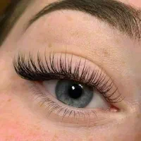 اکستنشن و کاشت مژه، لیفت ابرو
