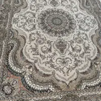 قالی 700شانه همراه با پشتی ست و مبل 8نفره