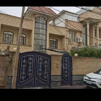 فروش دوطبقه درب حیاط ۲۰۰متری