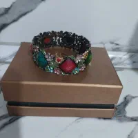 با سلام یک عدد دستبند جزاب و خوشکل مجلسی