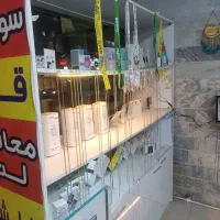 میز تعمیرات و ویترین مغازه موبایل فروشی|فروشگاه و مغازه|گلستان (تهران), |دیوار
