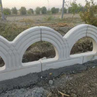 دور باغچه طرح آبشاری