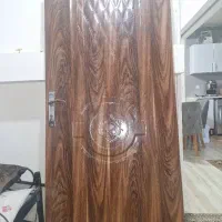 درب اتاق شیک در حد نو|مصالح و تجهیزات ساختمان|شیراز, انجیر|دیوار