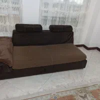مبل راحتی و میز جلو مبلمان