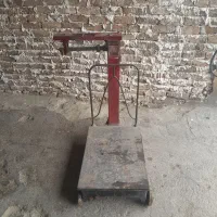 باسکول ۳۰۰ کیلویی