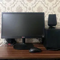 مانیتور کامپیوتر
