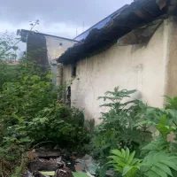 ۳۶۰ متر زمین دو نبش