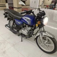 موتورسیکلت باکسر۲۰۰