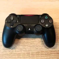 دسته ps4 اورجینال در حد نو