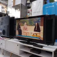 LCD32 اینچ سری 4 سامسونگ فلش خور دیجیتال درحد|تلویزیون و پروژکتور|پرند, فاز ۲|دیوار