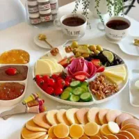 استخدام نیروی خانم در ساندویچی