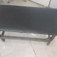 نیمکت چوبی