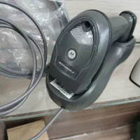 لیبل زن و بارکدخوان symobol