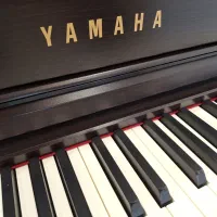 پیانو یاماها اصل CLP735